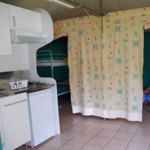 Canvas bungalow 5 persons - PAGAN