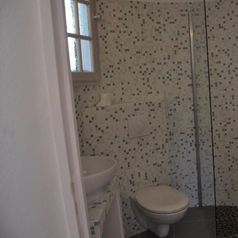 LANDHUIS 4 personen - DE WELL met eigen tuin