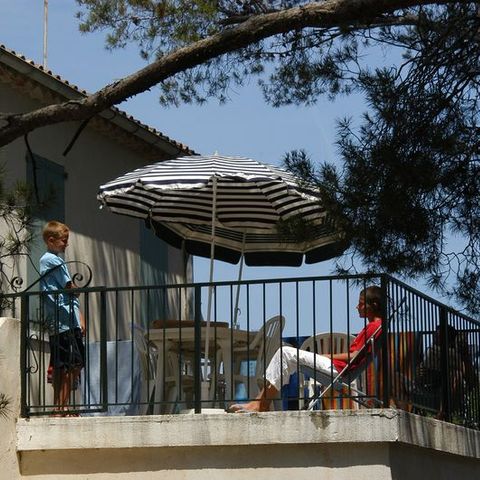 Casa rural 6 personas - MADRAGUE - Arriba