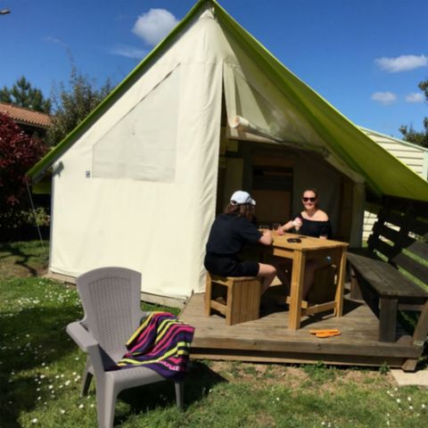 Canvas and wooden tent 4 persons - LODGE SAHARI with private bathroom