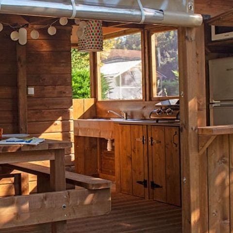 STAANPLAATS - Premium pakket: 10A kampeerplaats met Guinguette freecamp