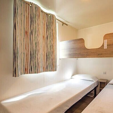Stacaravan 6 personen - Mobile-home | Comfort | 2 slaapkamers | 4/6 pers. | Verhoogd terras (maximaal 4 volwassenen)