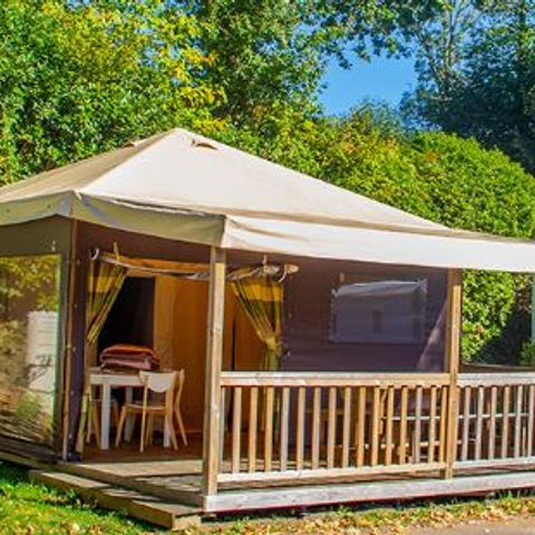 CANVAS AND WOOD TENT 4 people