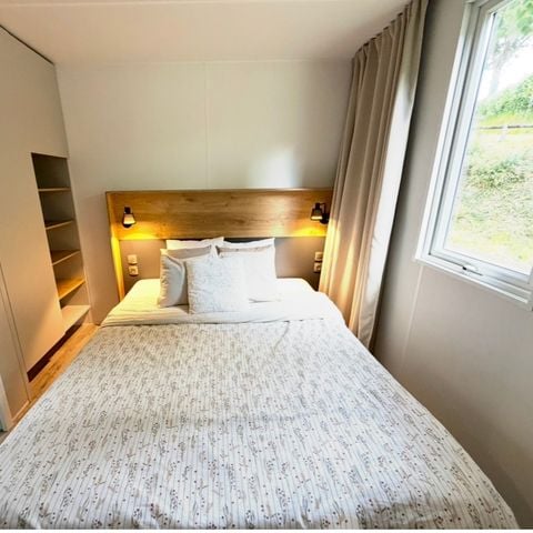 Mobilheim 4 Personen - Wohnbereich – 2 Schlafzimmer + integrierte Terrasse