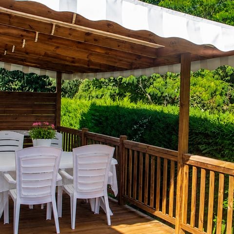 Mobilheim 6 Personen - Karibik Premium – 3 Schlafzimmer + Terrasse + TV