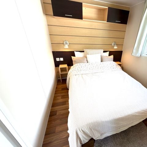 Mobilheim 4 Personen - Riviera – 2 Schlafzimmer + halb überdachte Terrasse