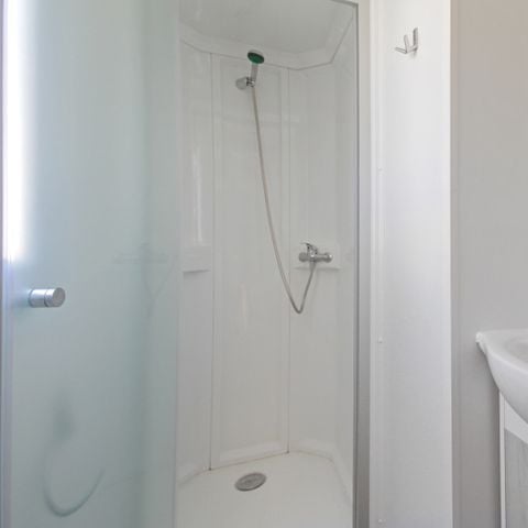 BUNGALOW 6 personnes - 2 chambres - CLIM - TV