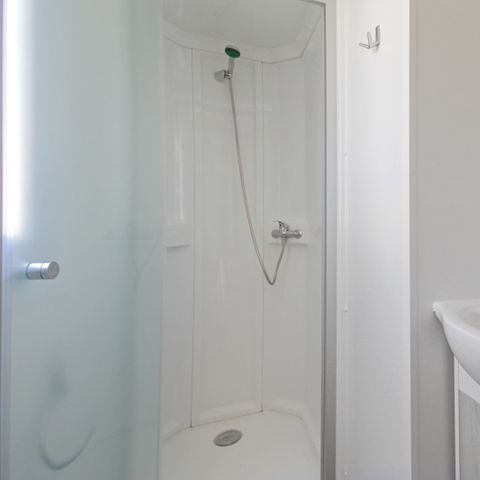 BUNGALOW 6 personnes - 2 chambres - CLIM - TV