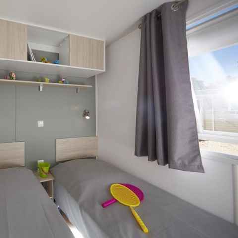 Stacaravan 6 personen - 3 slaapkamers - TV + Airconditioning