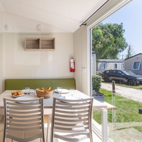 Stacaravan 6 personen - Mobile-home | Comfort | 2 slaapkamers | 4/6 pers. | Eenpersoons terras | TV