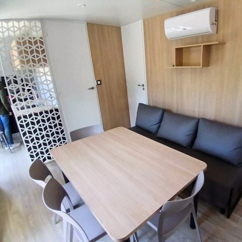 MOBILHOME 6 personas - 4 Habitaciones 6 Personas Aire Acondicionado + TV