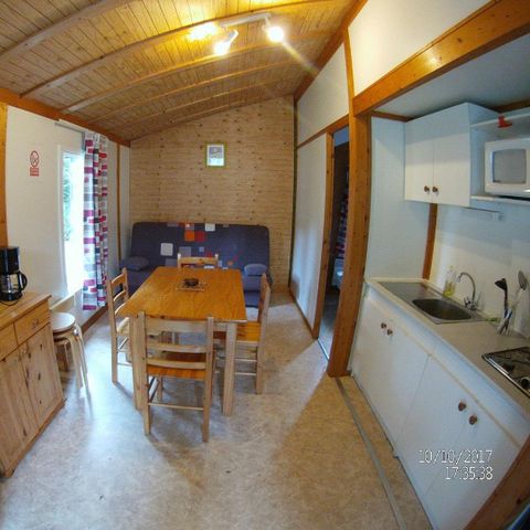 CHALET 7 personnes - Chalet bois Confort 31m² - 2 chambres dont terrasse couverte + TV 5/7 pers