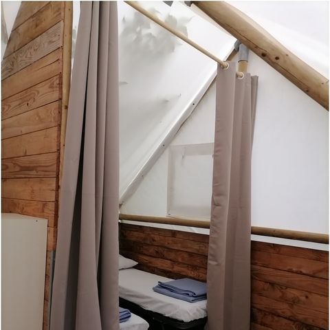 TENTE TOILE ET BOIS 4 personnes - Bungalow Toilé et Bois Standard 28m² - 2 chambres (sans sanitaires) 4 pers