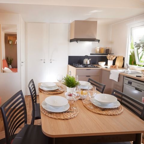 MOBILE HOME 6 people - HomeFlower Premium 35m² - 3 bedrooms + Semi-covered terrace + TV + LV 7 pers
