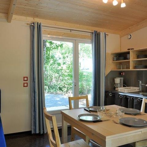 CHALET 6 personnes - Chalet Lac Confort 40 m² - adapté aux personnes à mobilité réduite - 2 chambres 4/6 pers