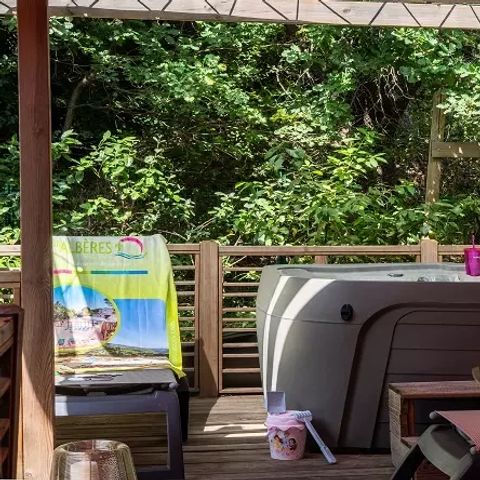 Mobile home 4 persons - Duo Premium 3 Rooms 4 People Jacuzzi + Air Conditioning + TV