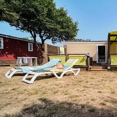 MOBILHOME 6 personnes - Trio Premium 4 Pièces 6 Personnes Jacuzzi + Climatisé + TV