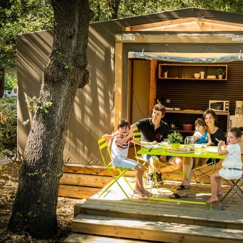 Tente en toile et en bois 4 personnes - MAORI (sans sanitaires)