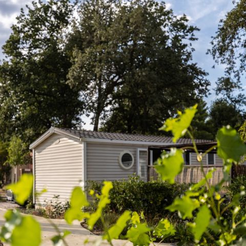 Mobilheim 6 Personen - 3 Schlafzimmer / KOMFORT (KLIMA + PERGOLA + PLANCHA)