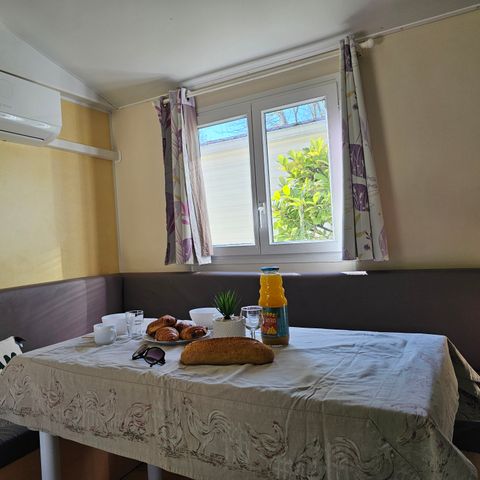 Stacaravan 4 personen - Stacaravan "SUNSHINE 4" Airconditioning/TV -2 slaapkamers- max 4 personen (baby inbegrepen) 4 pers