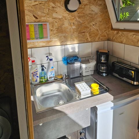 Emplacement - Emplacement Premium avec Sanitaire/ kitchenette Privé 1/6 pers