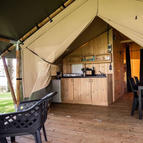 Tente en toile et en bois 5 personnes - Tente lodge premium avec sanitaires