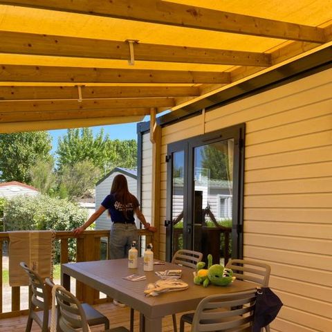 Casa mobile 6 persone - Confort 32m² - 3 camere - Terrazza semi-coperta - Lato spiaggia