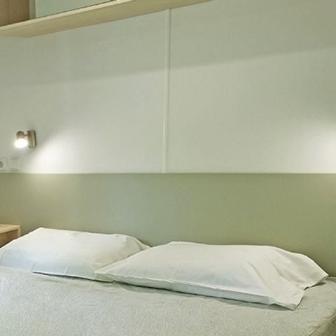 Stacaravan 6 personen - Mobile-home | Comfort XL | 2 slaapkamers | 4/6 pers. | Verhoogd terras | Airconditioning.