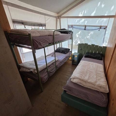 CANVAS AND WOOD TENT 6 people - Safari | 3 Bedrooms | 6 Pers | 1 Bathroom