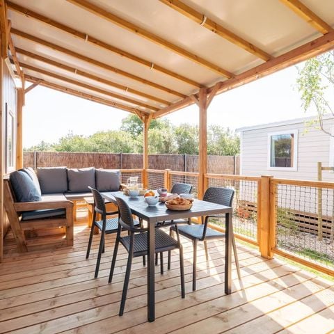 Stacaravan 8 personen - Premium | 4 slaapkamers | 8 pers | Lounge terras | 2 badkamers | Airconditioning | TV