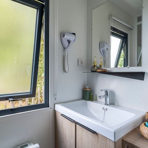 Stacaravan 8 personen - PRESTA + 40m² - 4 kamers 2 badkamers TV + airconditioning