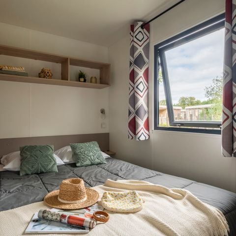 Mobilhome 8 personnes - PRESTA - 40m² - 4 chambres - 2 salles de bain - TV - Clim