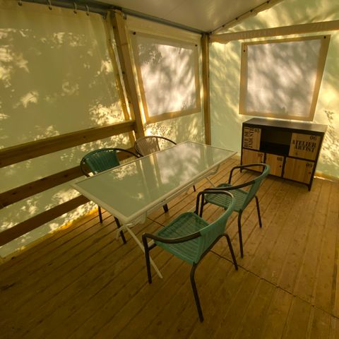 Mobile home 4 persons - Standard Tithome 21m² (without sanitary facilities) + terrace 10m².