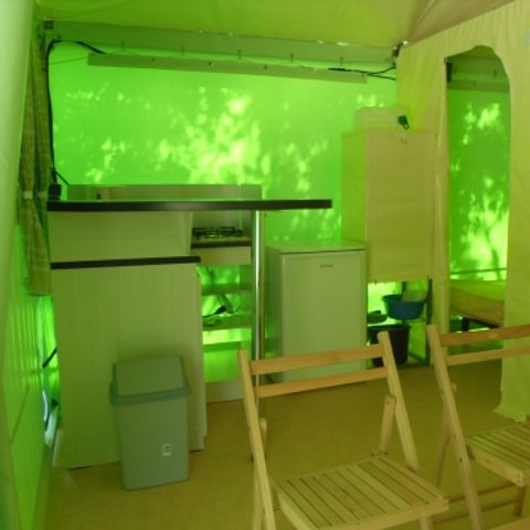 Glampingtent 4 personen - Funflower Standaard 20 m² zonder sanitair