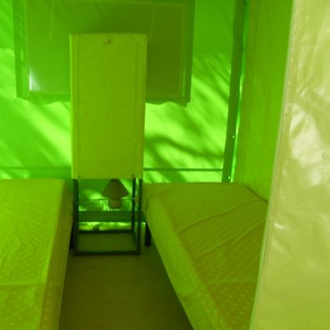 Glamping tent 4 persons - Funflower Standard 20 m² without sanitary facilities