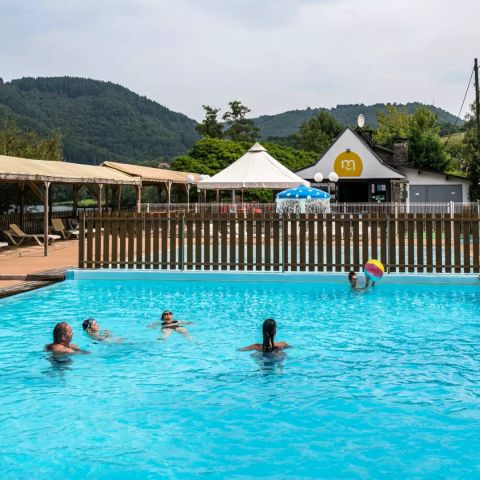  Camping Le Lac de Laval-de-Cère - Camping Lot - Image N°3