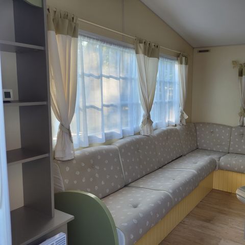 MOBILHOME 4 personnes - Confort Supérieur 4p (32m²) avec terrasse couverte, 2 chambres, climatisé