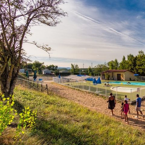 Camping Le Grand Cerf - Camping Drome