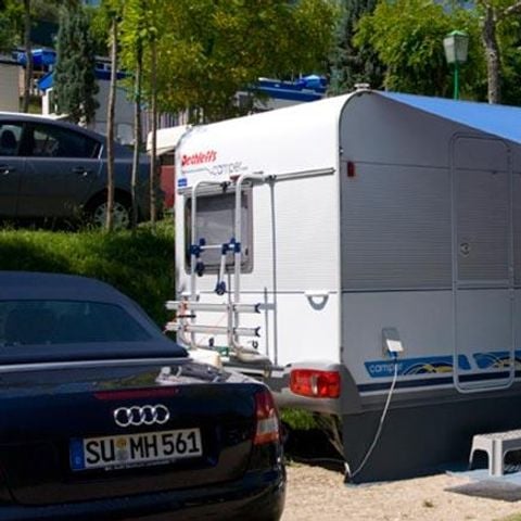 Stellplatz - Wohnmobil, Zeltanhänger, Wohnwagen