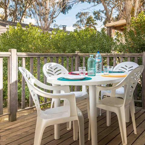 BUNGALOW 5 personnes - TV + CLIM + PLANCHA