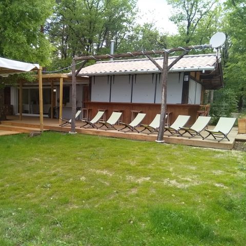 Pitch - Murier: very shady, undergrowth, not overlooked, no electricity