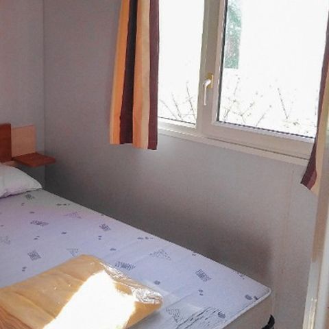 Stacaravan 4 personen - Klassiek XL | 2 slaapkamers | 4 pers. | Eenpersoons terras