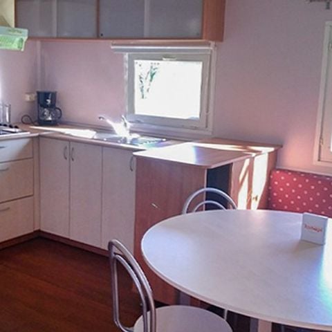 Stacaravan 4 personen - Klassiek XL | 2 slaapkamers | 4 pers. | Eenpersoons terras