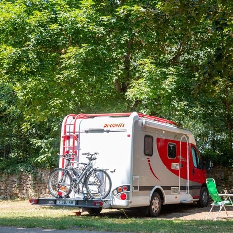 Stellplatz - Komfortpaket, mit Strom 1/2 Pers.