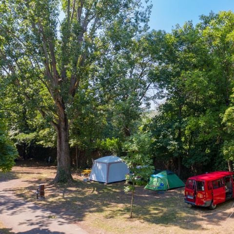 Stellplatz - Pauschale Halteplatz Cyclo/Rando: ohne Fahrzeug und ohne Strom