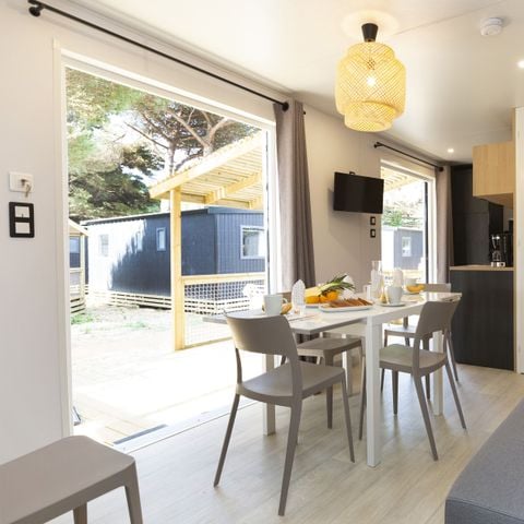 MOBILE HOME 4 people - Premium 30m² (2 bedrooms - sleeps 4) + terrace + TV + sheets and towels