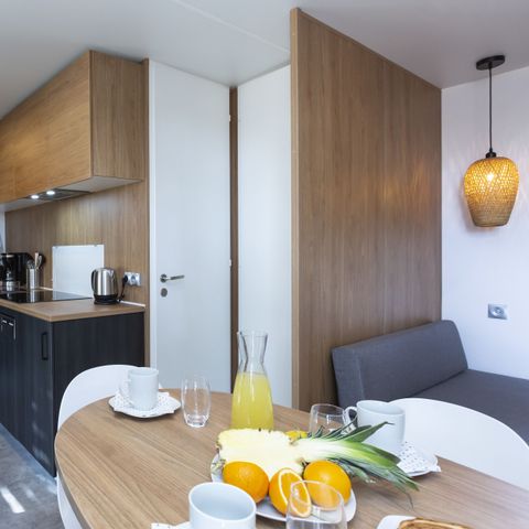 MOBILHOME 4 personnes - Premium 30m² (2 chambres - 4 pers.) + terrasse + TV + draps et serviettes