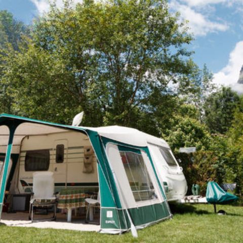 Kampeerplaats - Comfort standplaats 80m² pakket