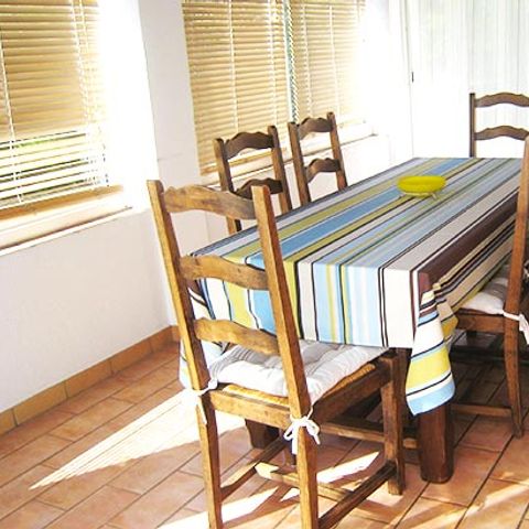 VILLA 8 people - PROVENCALE (garden and private jacuzzi)