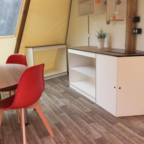 UNUSUAL ACCOMMODATION 4 people - Tipi